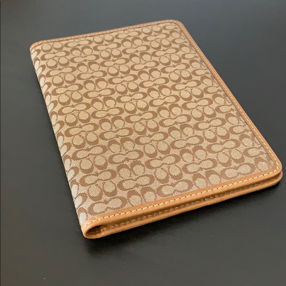 Coach Wallet - Picture 1 of 6